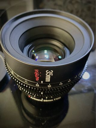 Objetivo Cine 7 Artisans 35mm T1.05