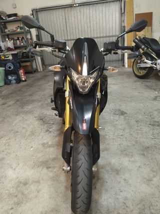 Aprilia Dorsoduro 750
