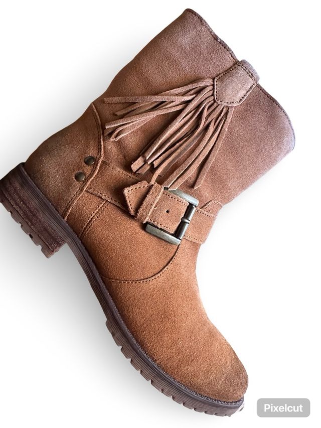 Botas Bershka ante y borrego
