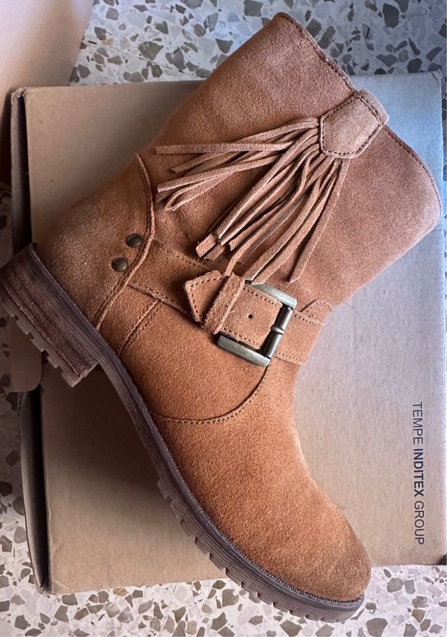 Botas Bershka ante y borrego