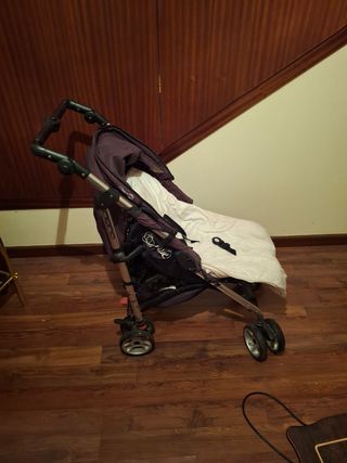 Carrito de bebé plegable con nórdico y cubrelluvia