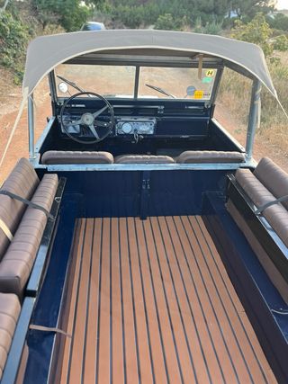 Land rover santana 109 