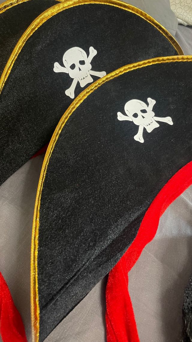 Costume da coppia pirata perfetto per Halloween