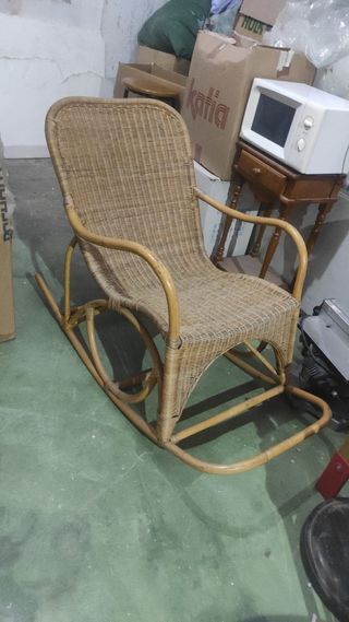 Mecedora vintage de madera