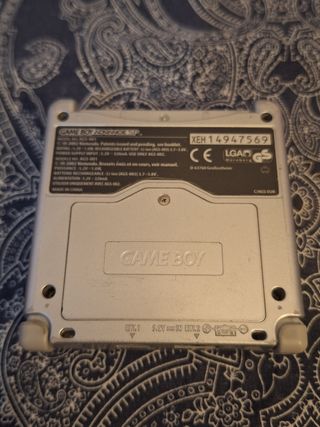 Nintendo Game Boy Advance SP + Sonic Pinball Party