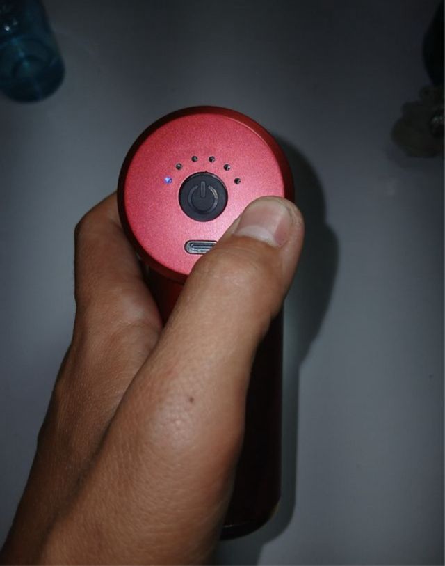 Masajeador Portátil Rojo