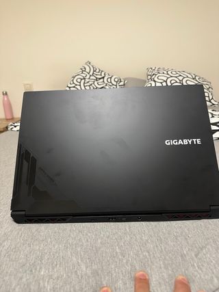 Ordenador Portátil Gaming Gigabyte G5 KF5-53ES353S