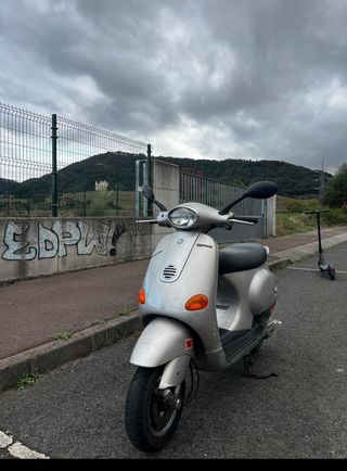 Piaggio Vespa ET2 50cc Plata