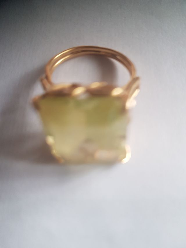 Sortija Oro 18K con Zafiro Verde