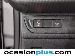 Peugeot 2008 BlueHDi 100 Signature 73 kW (100 CV)