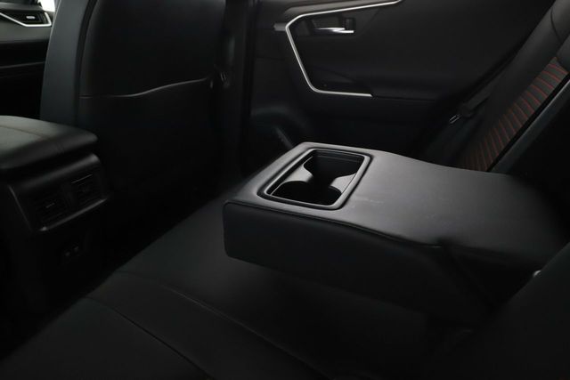 Suzuki Across 2.5 Plug-in Hybrid GLX E-Four