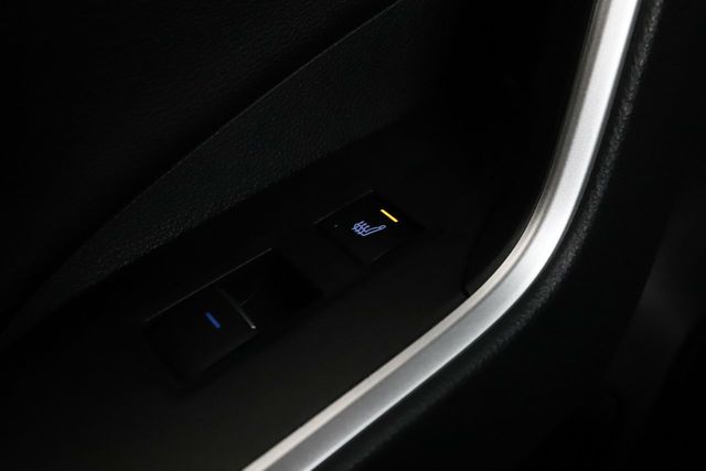 Suzuki Across 2.5 Plug-in Hybrid GLX E-Four