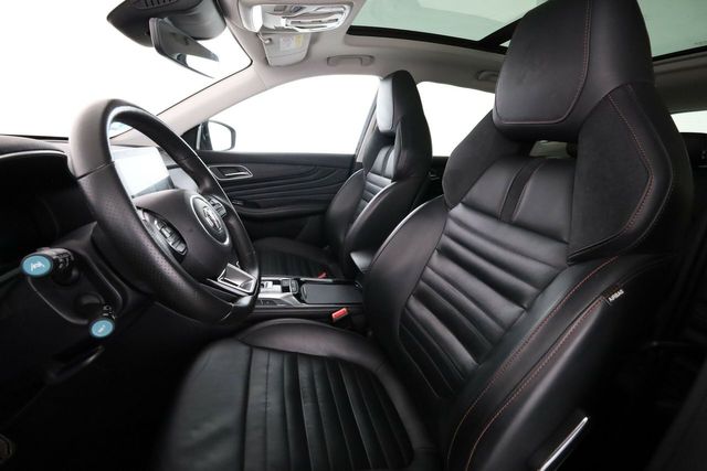 MG eHS 1.5 T-GDI Plug-in Hybrid Luxury
