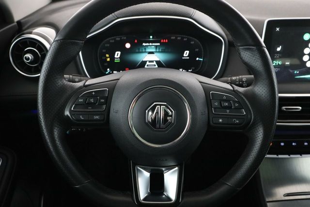 MG eHS 1.5 T-GDI Plug-in Hybrid Luxury