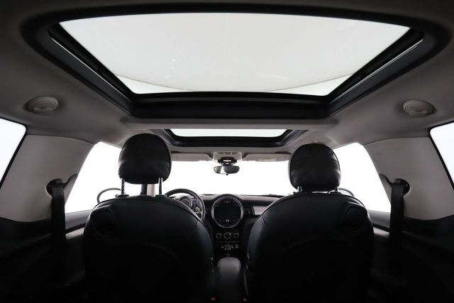MINI Cooper Cooper S
