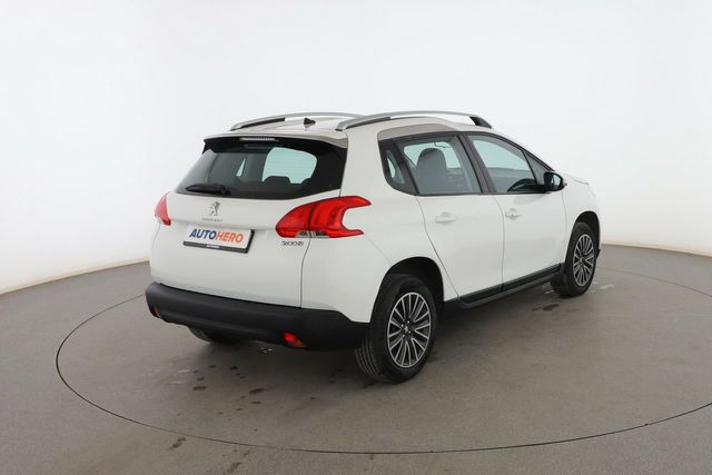 Peugeot 2008 1.2 VTi Active