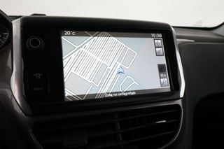 Peugeot 2008 1.2 VTi Active