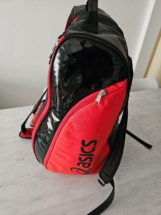 Paletero Asics Negro y Rojo