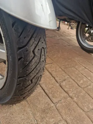 Suzuki Burgman 400 Plata