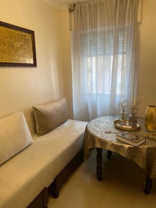 Maderas de antarba y mesa de madera