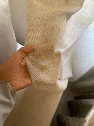 Maderas de antarba y mesa de madera