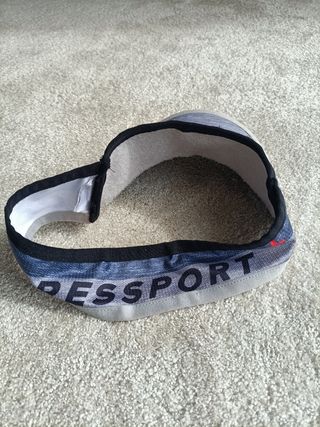 Pala Compressport Corrida Cinza