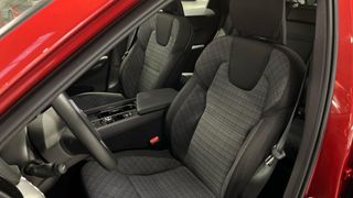 VOLVO XC60 2.0 T6 RECHARGE CORE AUTO 4WD 350 5P