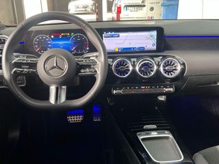 MERCEDES-BENZ Clase A 200 d Compacto