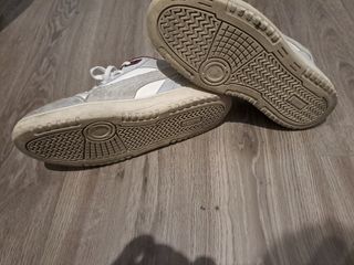 Zapatillas Puma Grises y Blancas