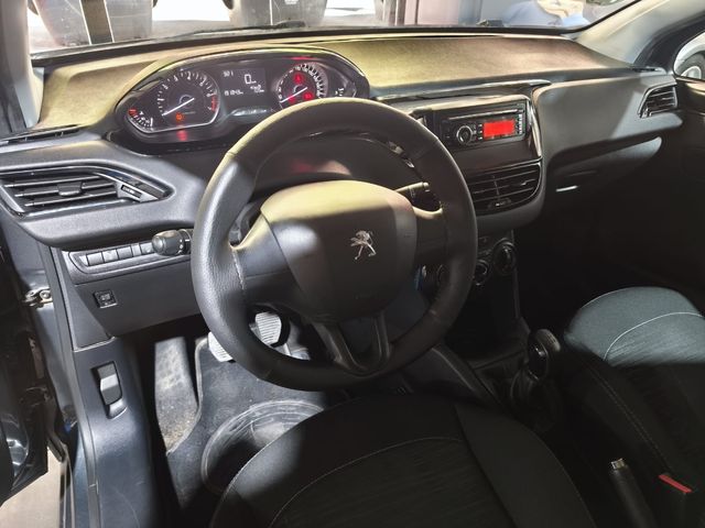 Peugeot 208 2017