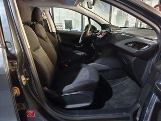 Peugeot 208 2017