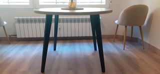 Mesa de comedor redonda madera y metal