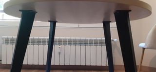 Mesa de comedor redonda madera y metal