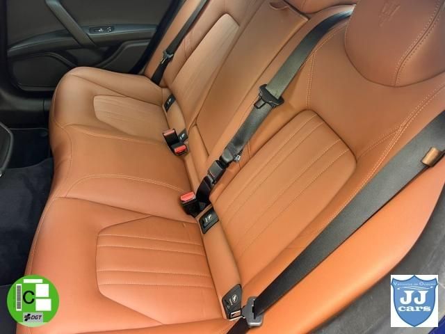 MASERATI Ghibli GranSport