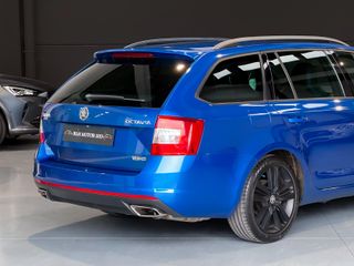 SKODA Octavia Combi 2.0 TSI RS