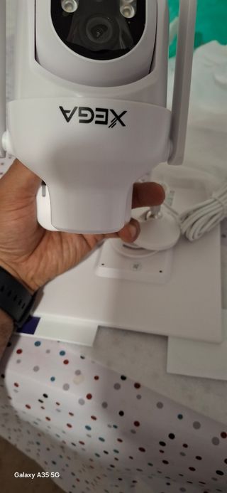 Cámara Vigilancia XEGA con Placa Solar y Batería