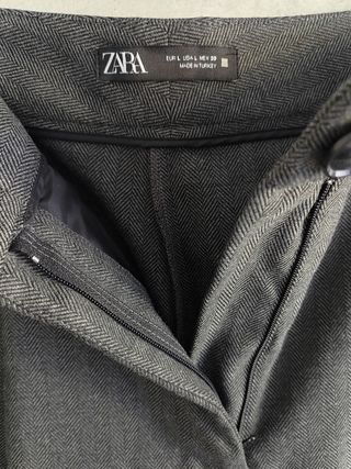 Pantalón de vestir gris Zara  estilo moderno L