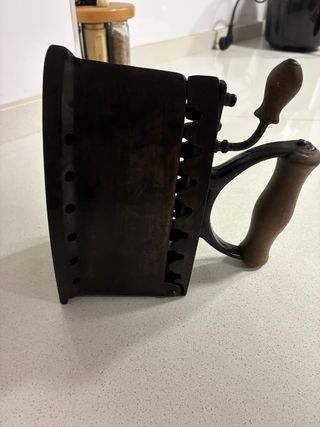 Plancha antigua de hierro restaurada