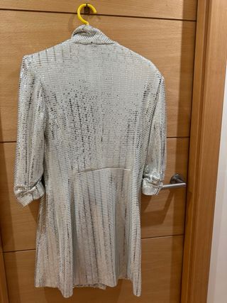 Vestido-americana plateado fiesta Zara