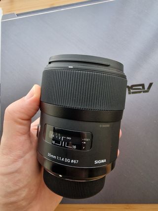 Sigma 35mm f/1.4 DG HSM Art