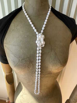 Collana lunga vintage Anni '60/'70 vetro opalino 