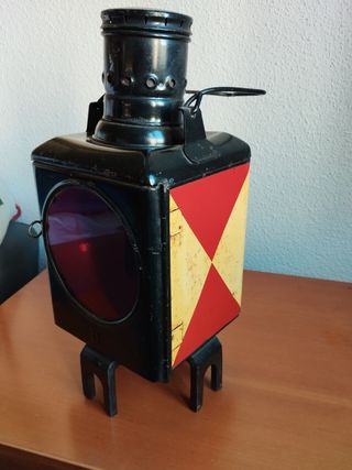 Farol antiguo de tren
