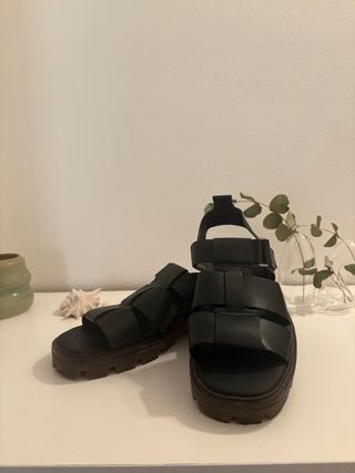 Sandalias de piel Zara negras talla 43