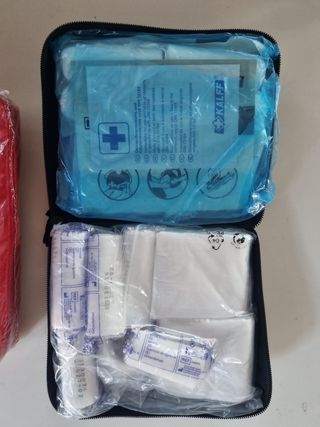 4 Kit Pronto Soccorso 2 Audi 1 Mercedes 1 genart