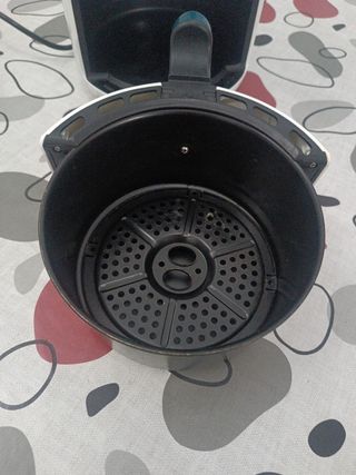 Freidora de aire 1.5L con 6 programas