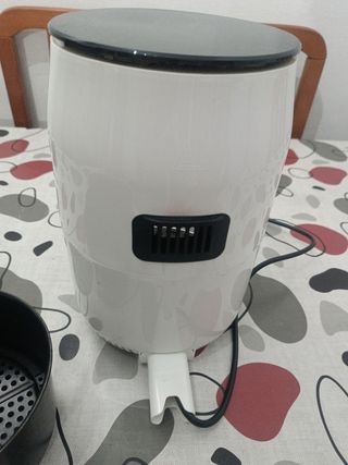 Freidora de aire 1.5L con 6 programas