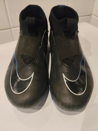 Botas de fútbol Nike 38.5