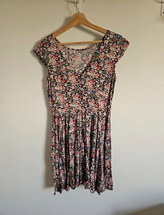 Lote 3 vestidos y 1 mono mujer