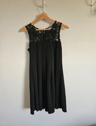 Lote 3 vestidos y 1 mono mujer