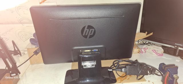 Monitor HP LED Extra Plano HDMI Poco Uso 20 pugada